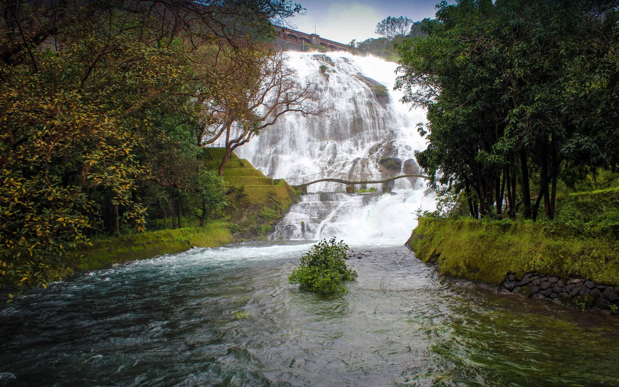 Bhandardara: the quiet lake ride