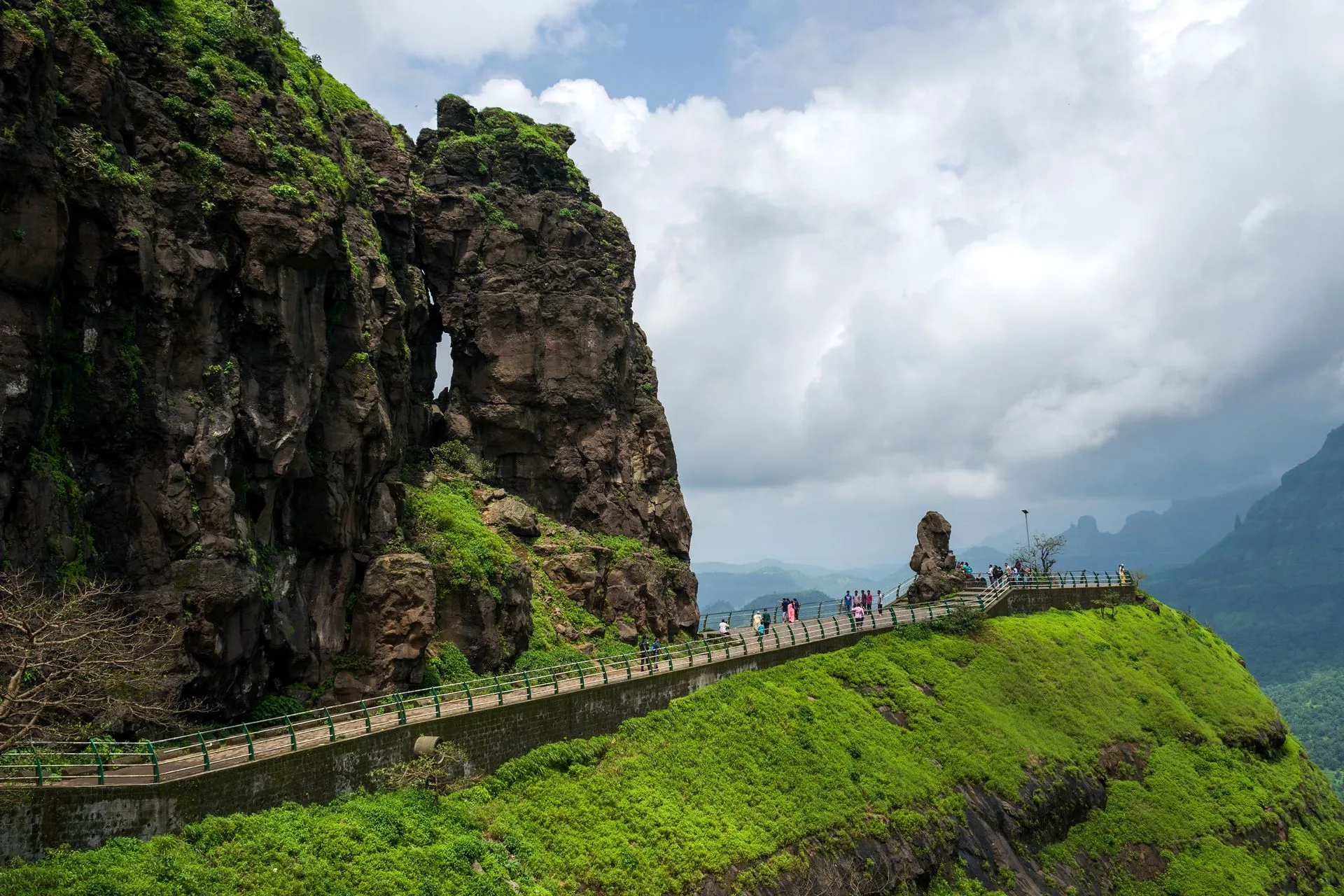 Malshej Ghat: monsoon roads