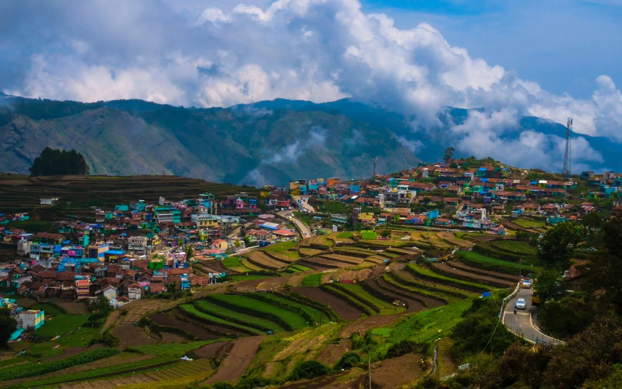 Kodaikanal: a long climb up