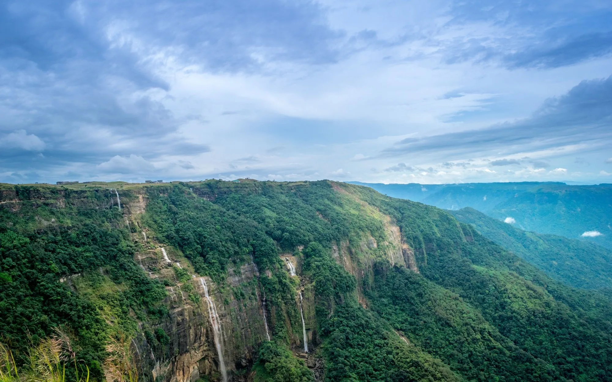 Cherrapunji: hills and waterfalls