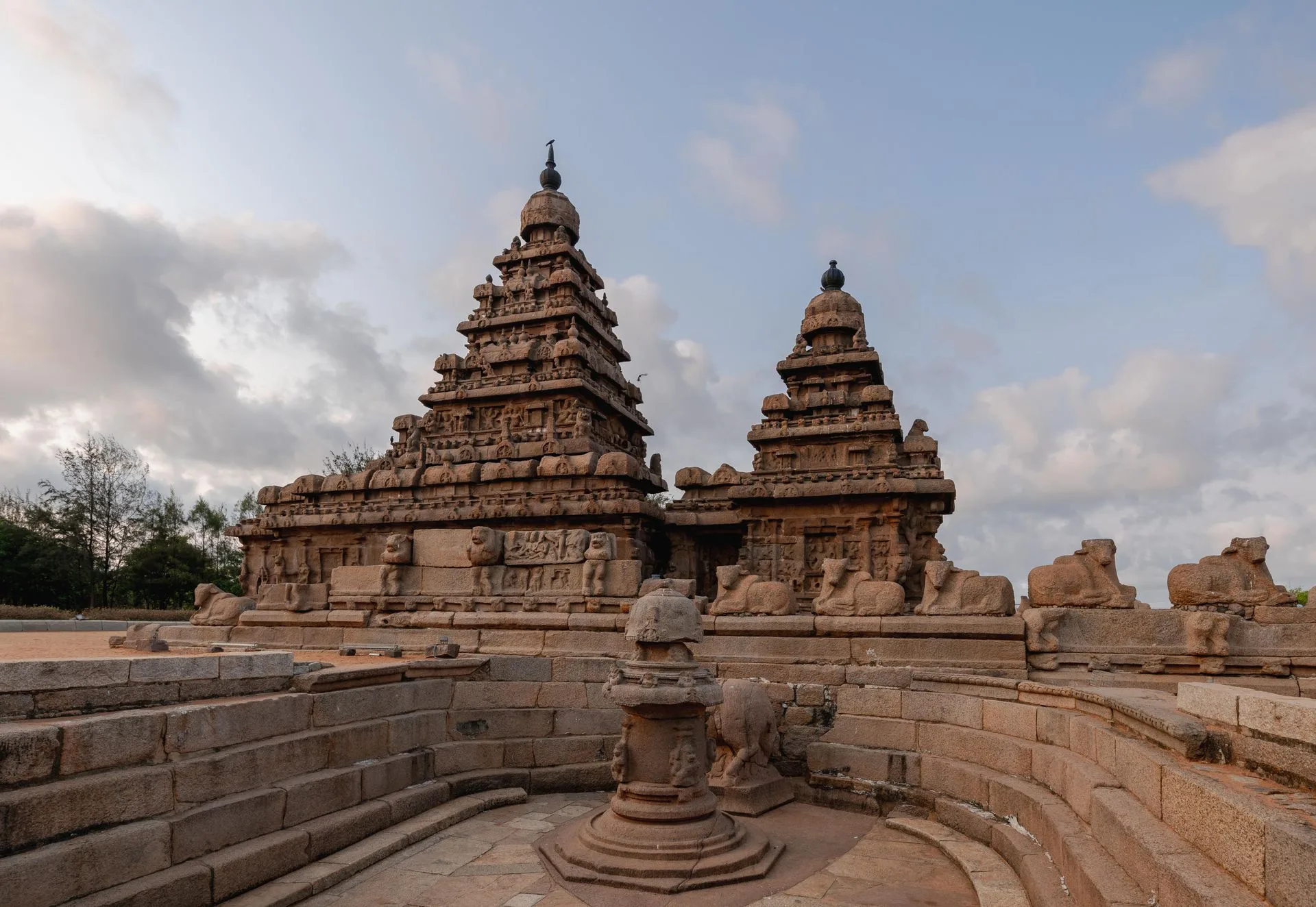Mahabalipuram: an hour of coast